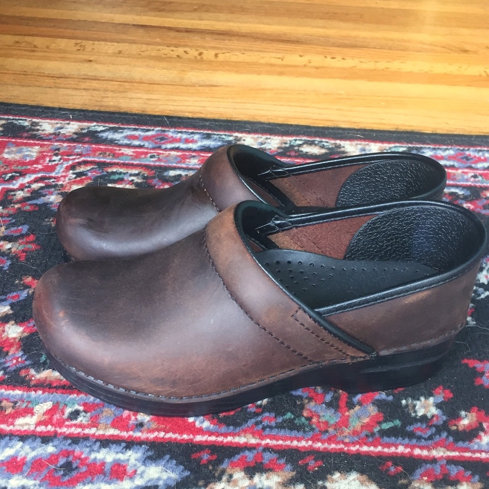 Like New Brown Dansko Clogs 38